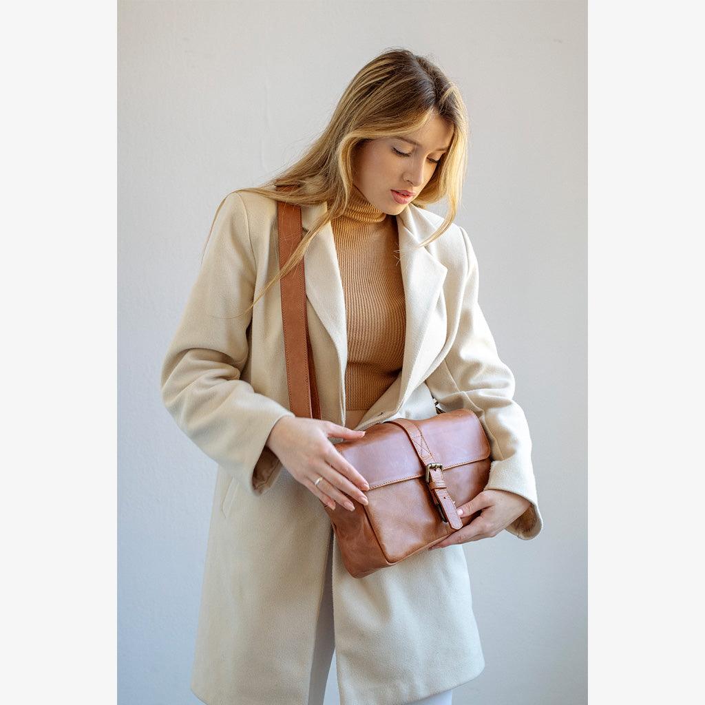 París tanned Leather Camera Bag - Handmade Bronkey Premium Goods ®