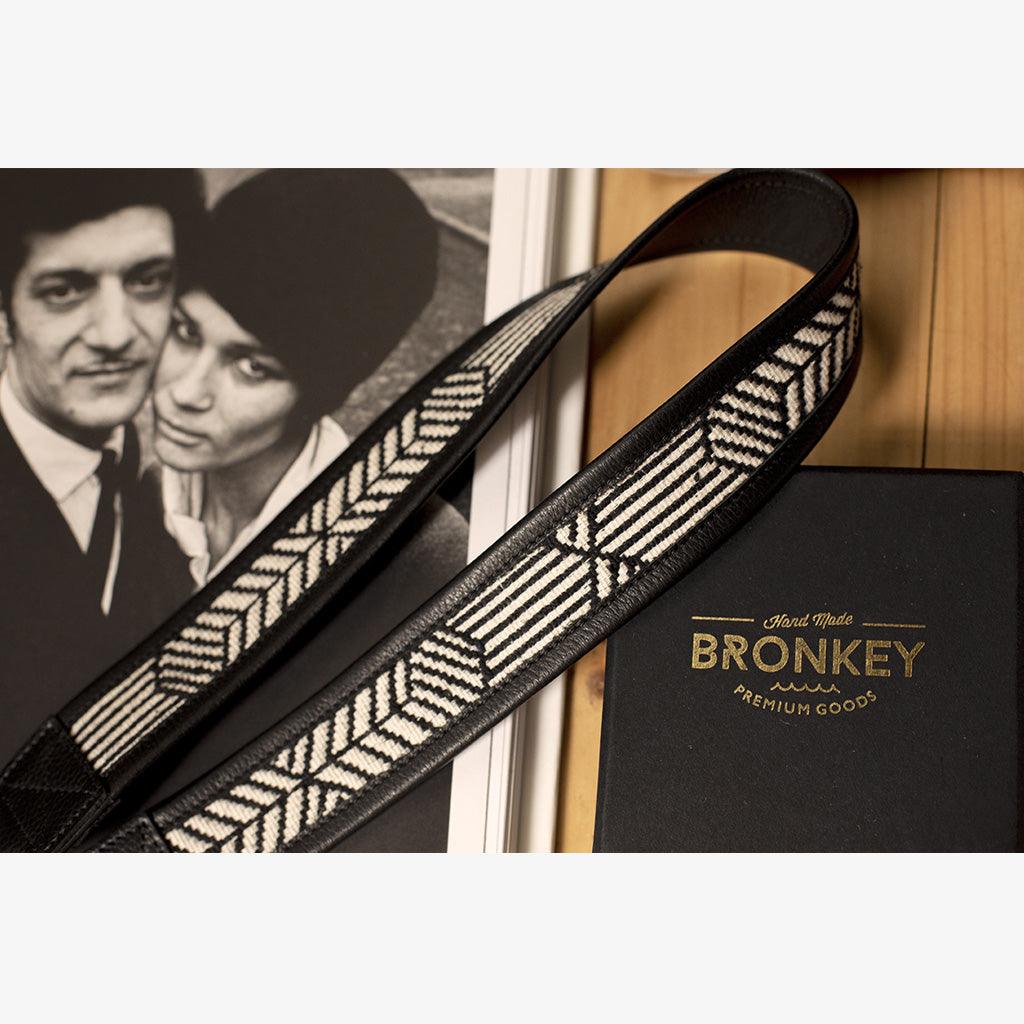 Jaipur #103 - Fabric &amp; Leather camera strap - Handmade Bronkey Premium Goods ®