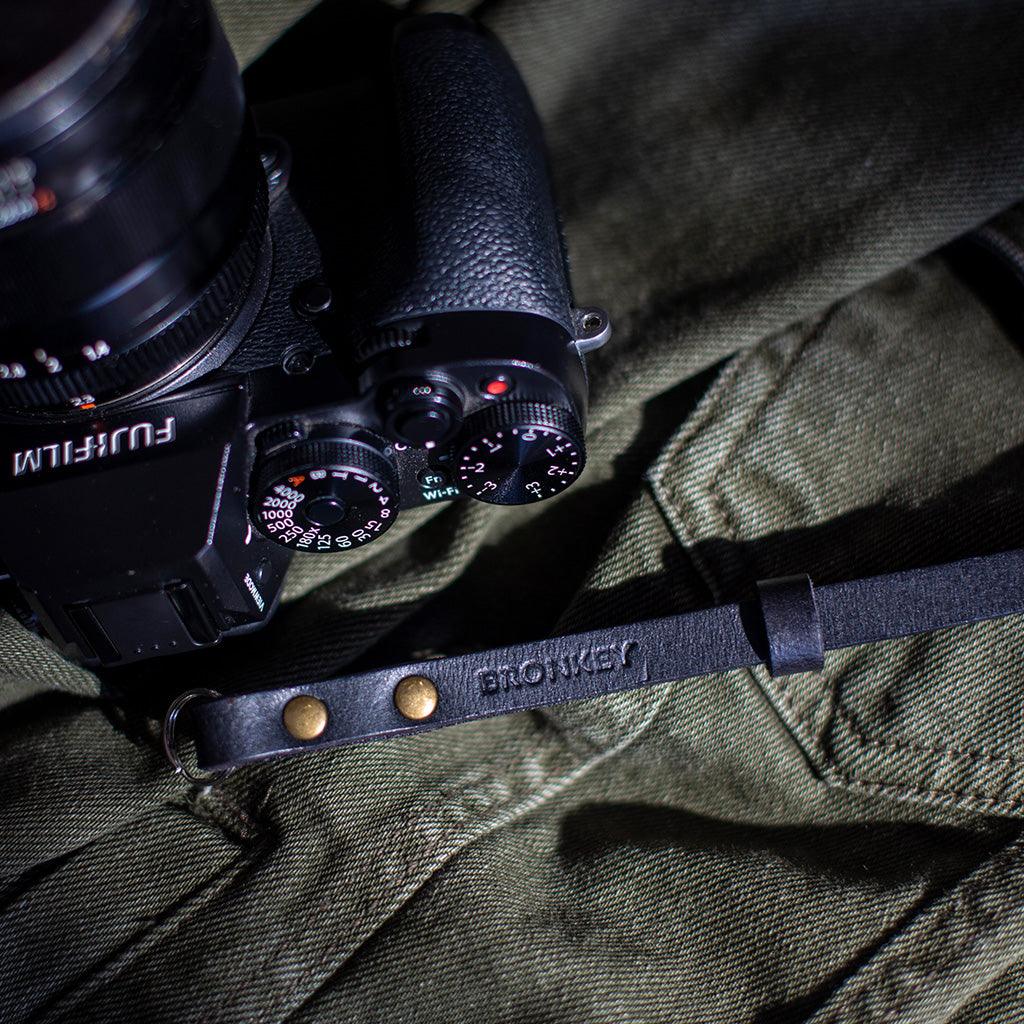 Berlin #201 - Black Leather camera strap - Handmade Bronkey Premium Goods ®